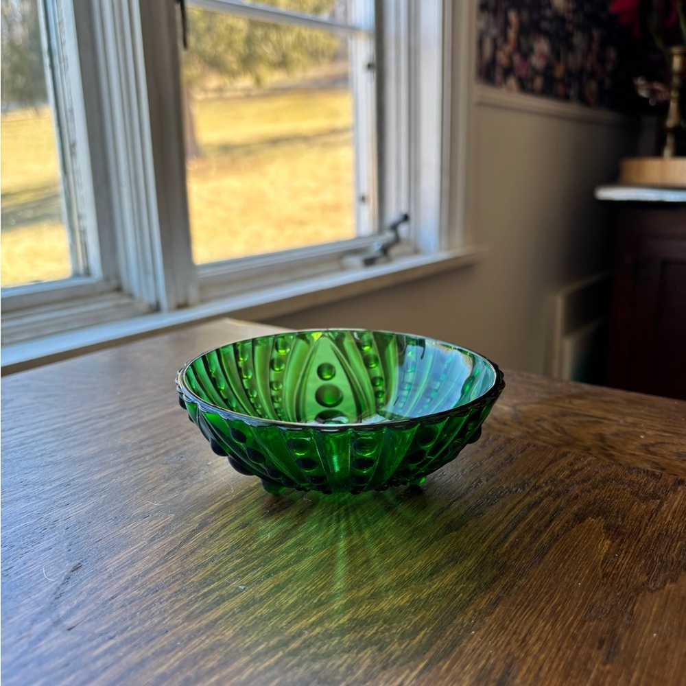 MCM pearl & oyster dish